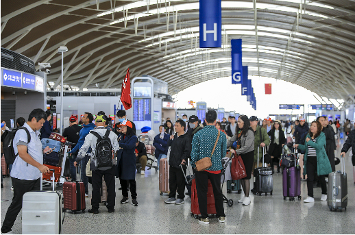 旅游消費(fèi)活力釋放 上市旅企半年報(bào)業(yè)績亮眼