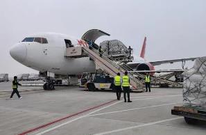 “鄭州—塔什干—列日”跨境電商全貨機(jī)航線開通 河南“空中絲路”再添新通道